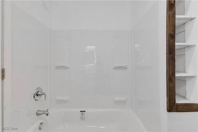 2400 Oberlin Avenue, Lorain, OH 44052