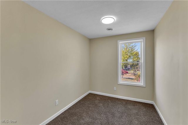 2400 Oberlin Avenue, Lorain, OH 44052