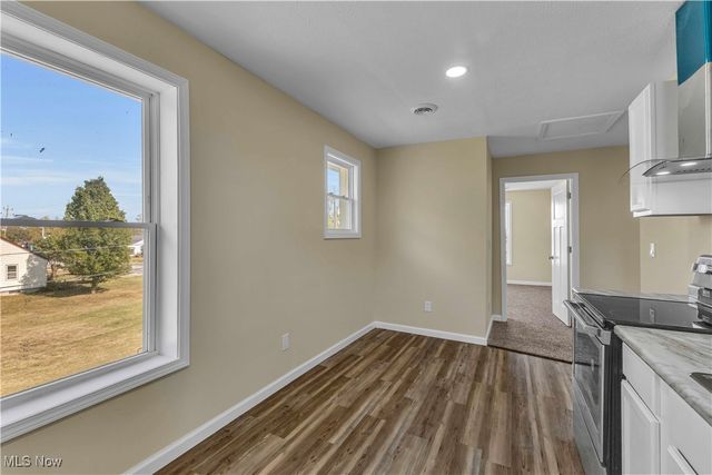 2400 Oberlin Avenue, Lorain, OH 44052