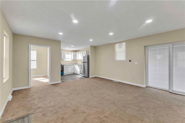 2400 Oberlin Avenue, Lorain, OH 44052