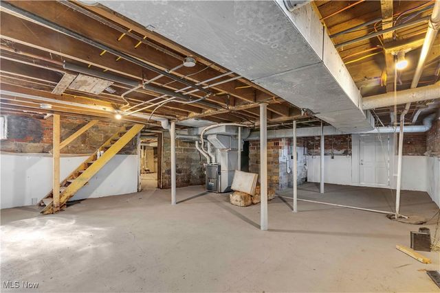 2400 Oberlin Avenue, Lorain, OH 44052