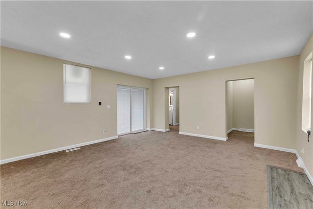 2400 Oberlin Avenue, Lorain, OH 44052