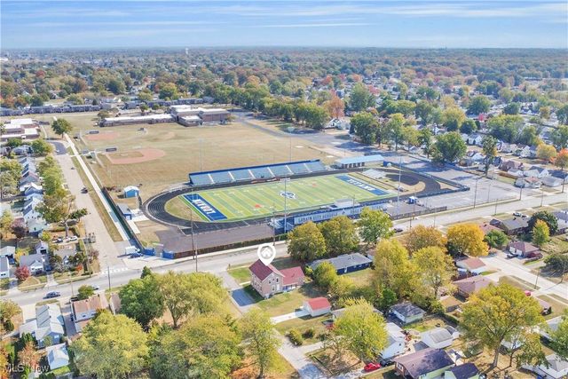 2400 Oberlin Avenue, Lorain, OH 44052