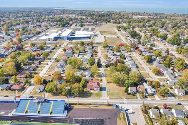 2400 Oberlin Avenue, Lorain, OH 44052