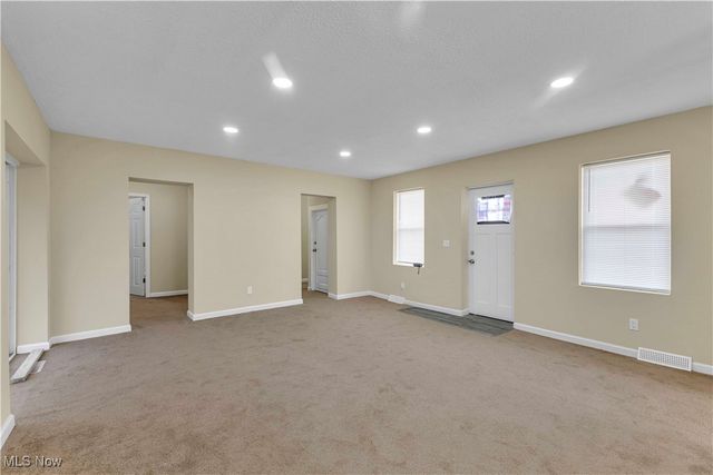 2400 Oberlin Avenue, Lorain, OH 44052