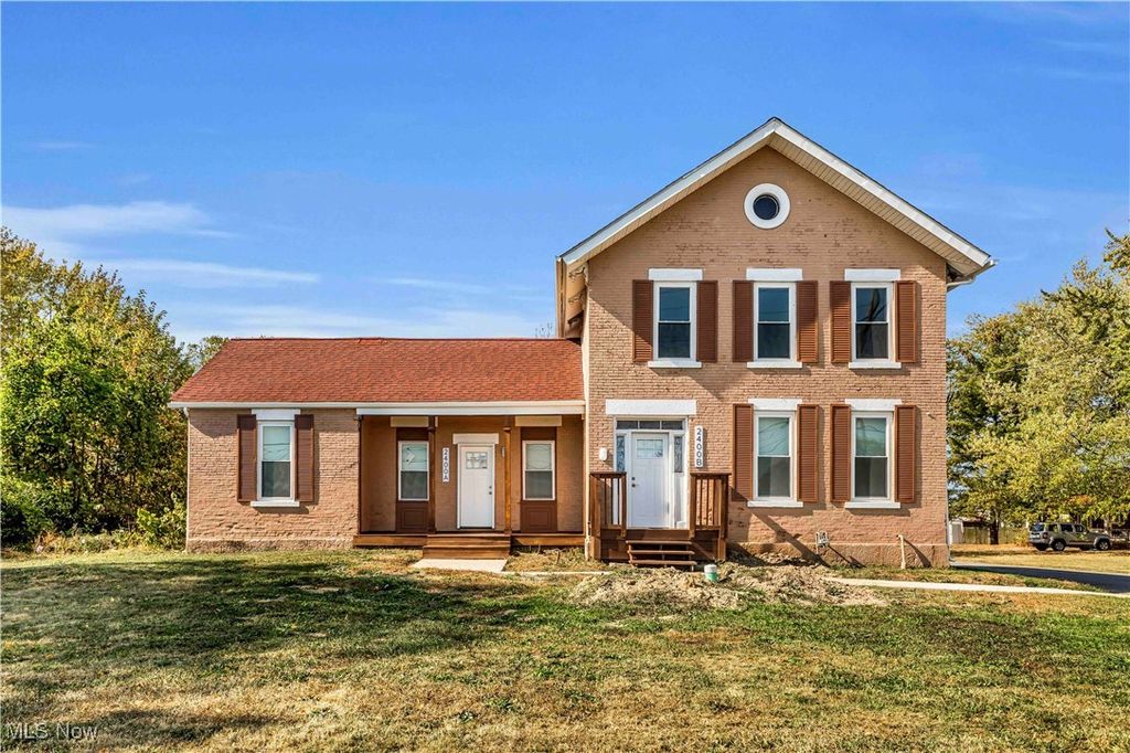 2400 Oberlin Avenue, Lorain, OH 44052