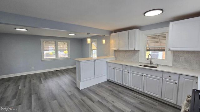 213 OLIVER AVE, Trenton, NJ 08618