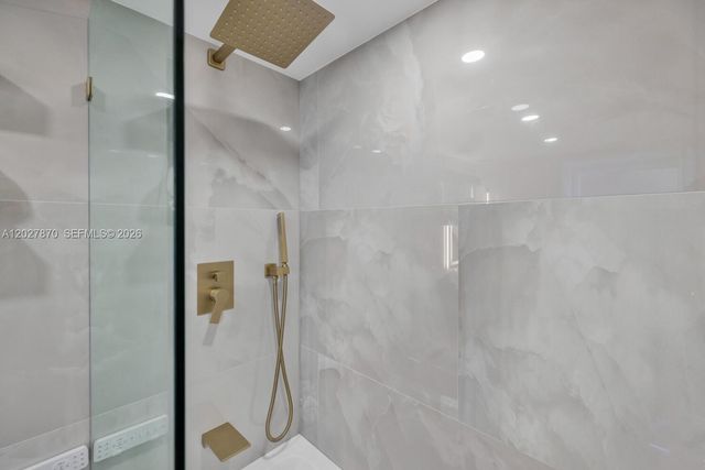 90 Alton Road 2207, Miami Beach, FL 33139