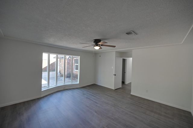 10410 Cook Road, Houston, TX 77099