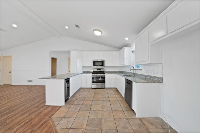 109 Pioneer Court, Waxahachie, TX 75167