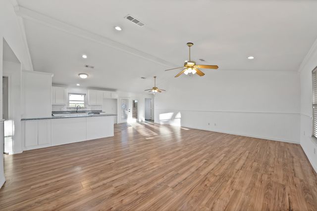 109 Pioneer Court, Waxahachie, TX 75167