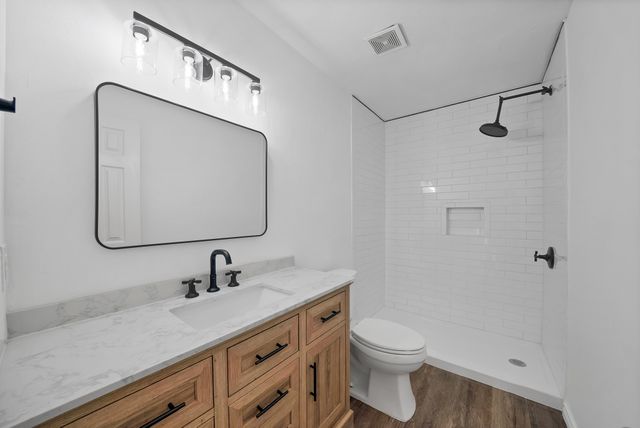 109 Pioneer Court, Waxahachie, TX 75167