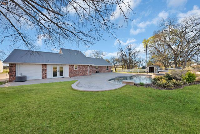 109 Pioneer Court, Waxahachie, TX 75167