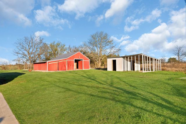 109 Pioneer Court, Waxahachie, TX 75167