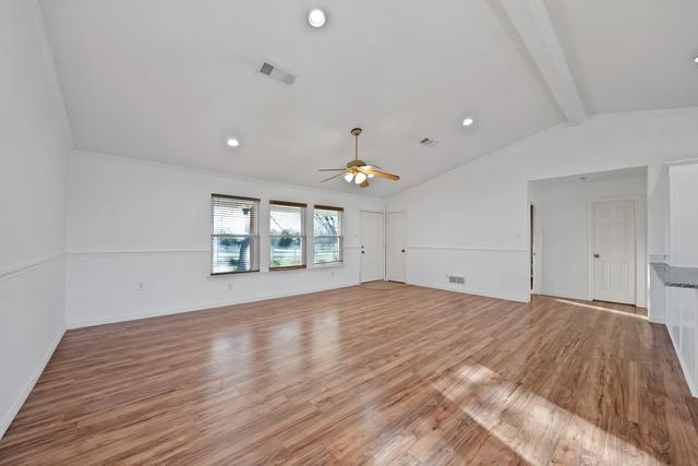 109 Pioneer Court, Waxahachie, TX 75167