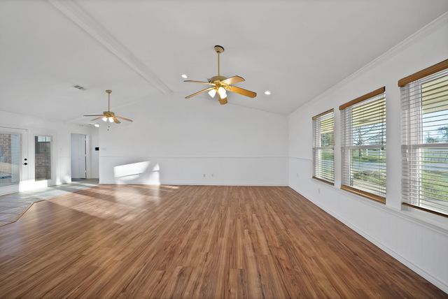 109 Pioneer Court, Waxahachie, TX 75167