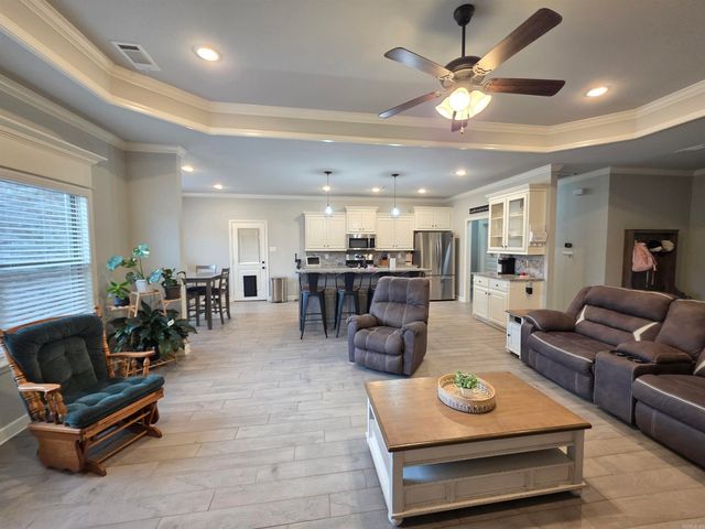 804 Mango Loop, Austin, AR 72007