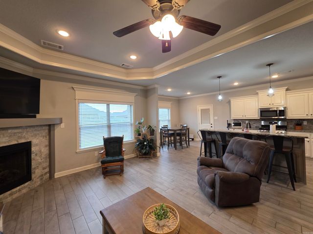804 Mango Loop, Austin, AR 72007