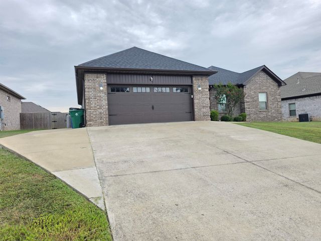 804 Mango Loop, Austin, AR 72007