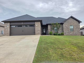 804 Mango Loop, Austin, AR 72007