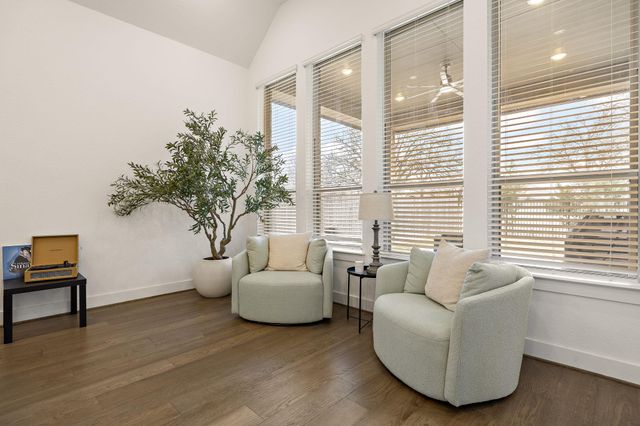 412 Great Lawn BND, Liberty Hill, TX 78642