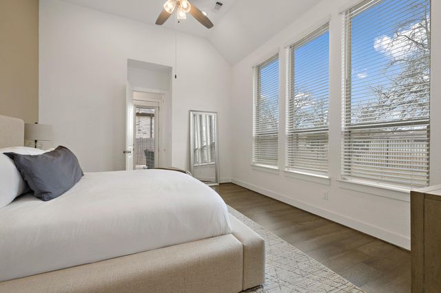 412 Great Lawn BND, Liberty Hill, TX 78642