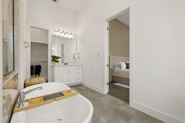 412 Great Lawn BND, Liberty Hill, TX 78642