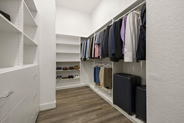 412 Great Lawn BND, Liberty Hill, TX 78642