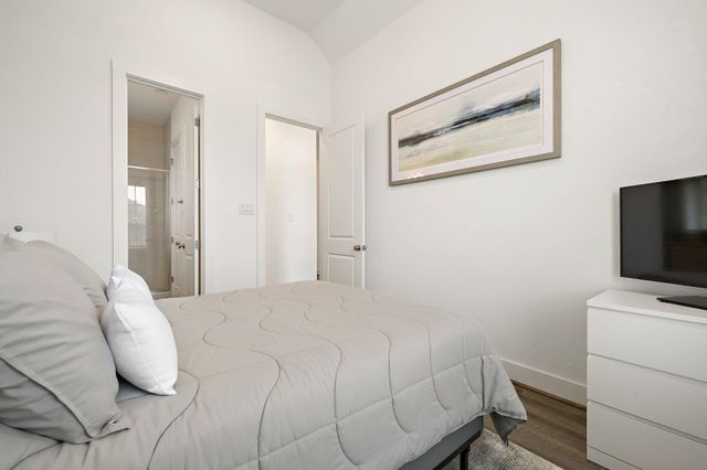 412 Great Lawn BND, Liberty Hill, TX 78642