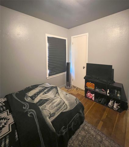909 Peach Street, El Campo, TX 77437