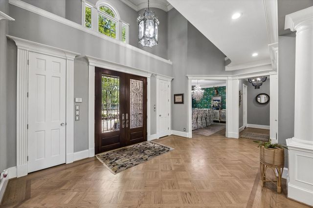 597 Piney Point Road, Piney Point Village, TX 77024