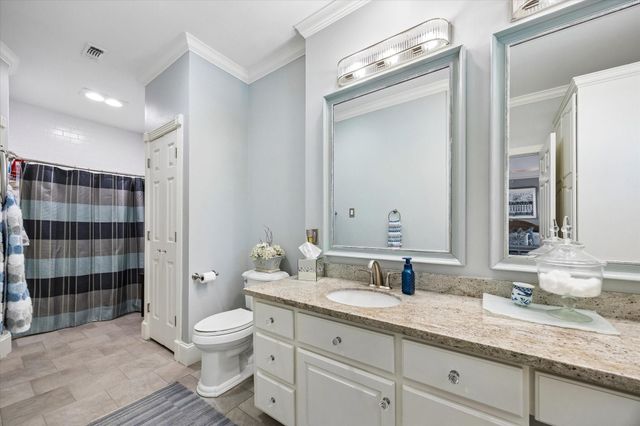 597 Piney Point Road, Piney Point Village, TX 77024