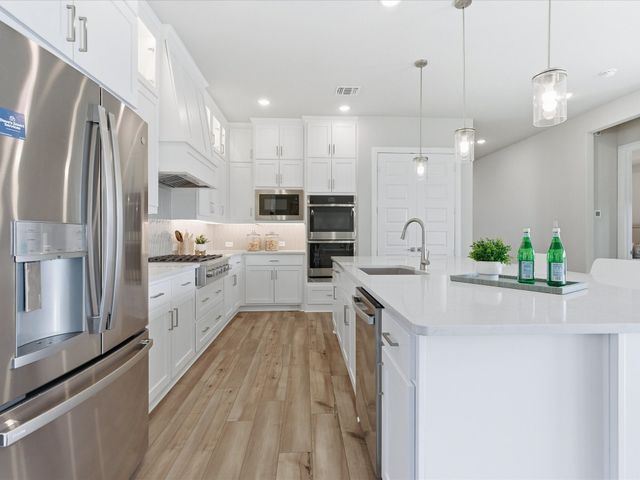 4800 Cypress Thorn Drive, Arlington, TX 76005