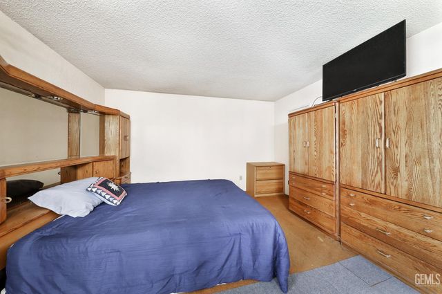4109 Tyndall Avenue, Bakersfield, CA 93313