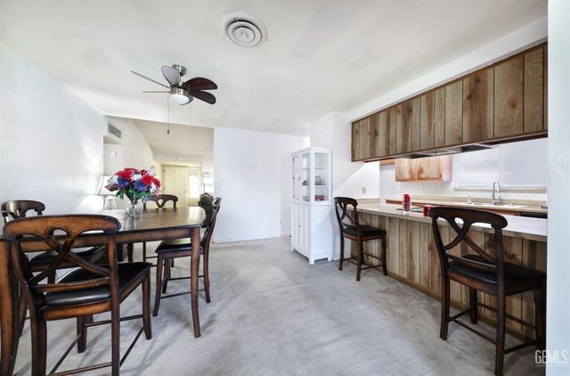 4109 Tyndall Avenue, Bakersfield, CA 93313