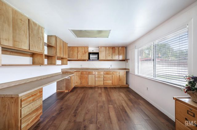 4109 Tyndall Avenue, Bakersfield, CA 93313