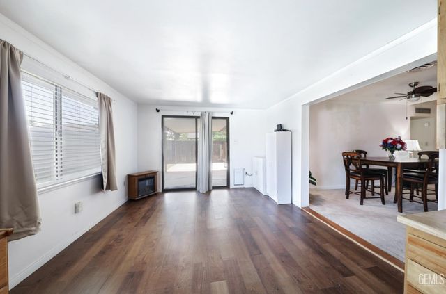 4109 Tyndall Avenue, Bakersfield, CA 93313