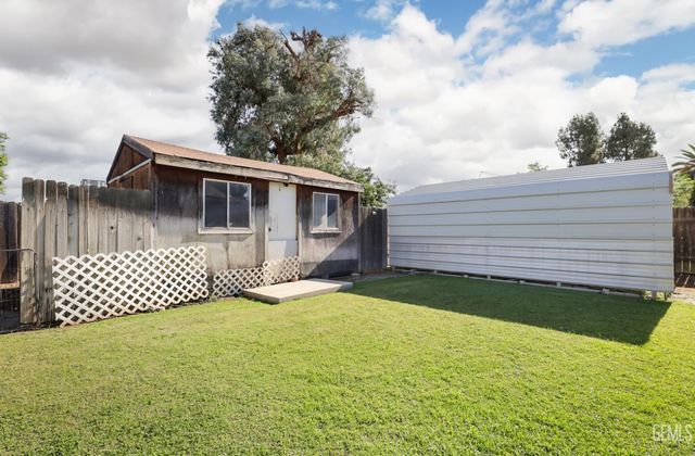 4109 Tyndall Avenue, Bakersfield, CA 93313