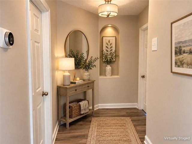 2010 Glen Parke Ct, Lawrenceville, GA 30044