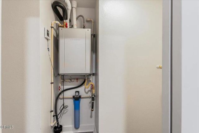 2830 Wagon Wheel Road 304, Oxnard, CA 93036