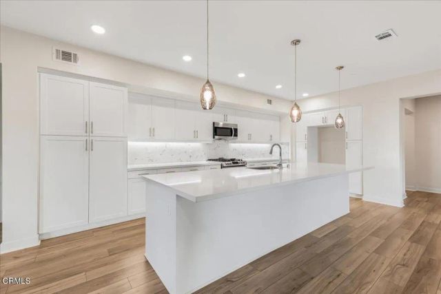 2830 Wagon Wheel Road 304, Oxnard, CA 93036