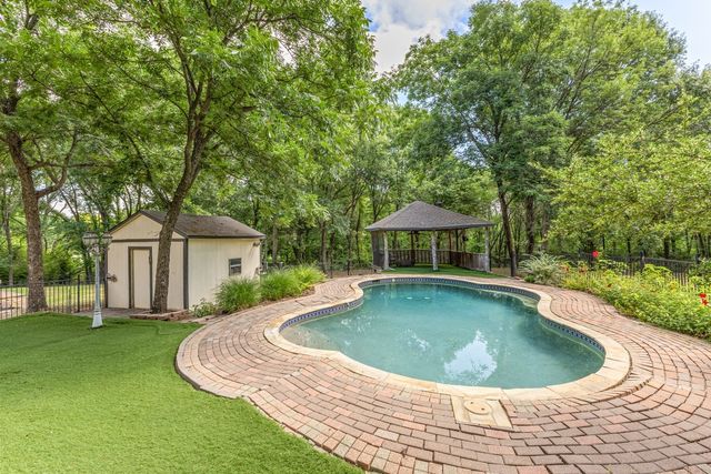 5320 Hidden Court, Garland, TX 75043