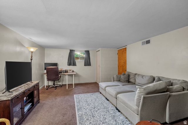 695 E 3950 N, Provo, UT 84604