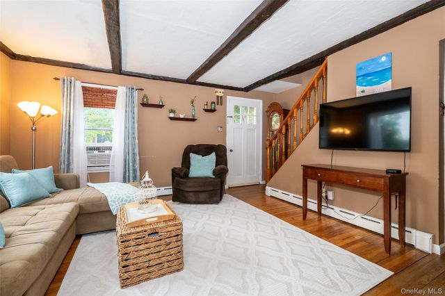 40 Florence Avenue, Dobbs Ferry, NY 10522