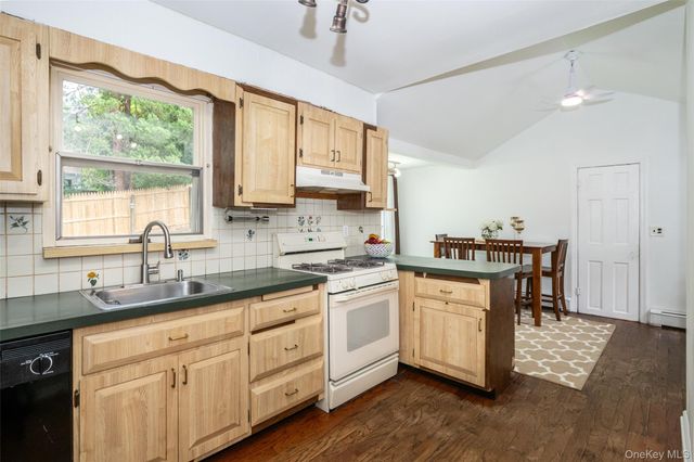40 Florence Avenue, Dobbs Ferry, NY 10522