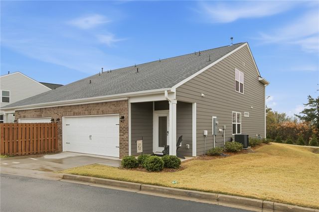 333 Village Boundary, Anderson, SC 29621