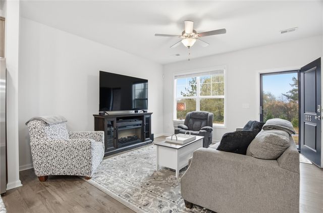 333 Village Boundary, Anderson, SC 29621