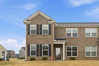 333 Village Boundary, Anderson, SC 29621