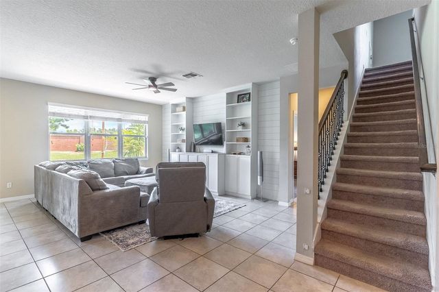 652 BISHOP BAY LOOP, Apopka, FL 32712