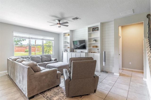 652 BISHOP BAY LOOP, Apopka, FL 32712